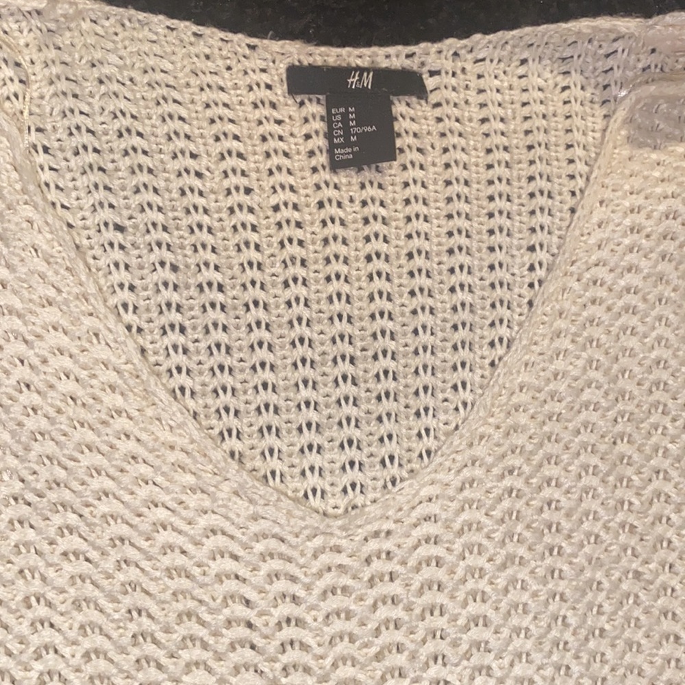H&M Off White Sweater - Picture 2 of 2